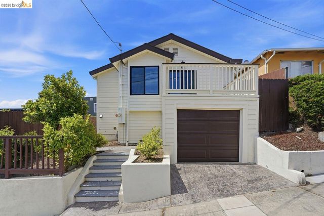 2469 Potter St, Oakland, CA 94601