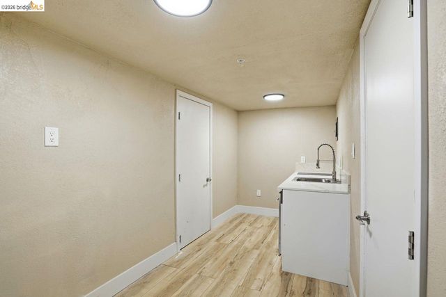 2469 Potter St, Oakland, CA 94601