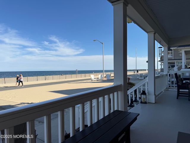 275 Beachfront, Manasquan, NJ 08736