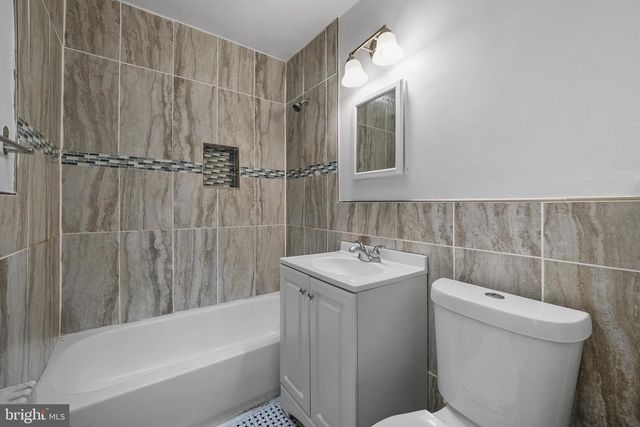 819 20TH ST NE, Washington, DC 20002