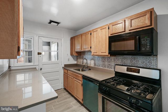 819 20TH ST NE, Washington, DC 20002