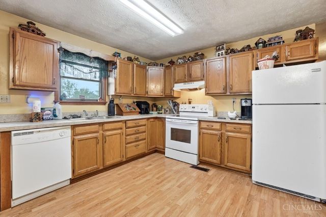 938 Rainbow Court, Lebanon, OH 45036