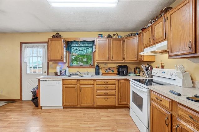 938 Rainbow Court, Lebanon, OH 45036