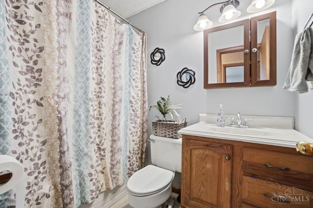 938 Rainbow Court, Lebanon, OH 45036