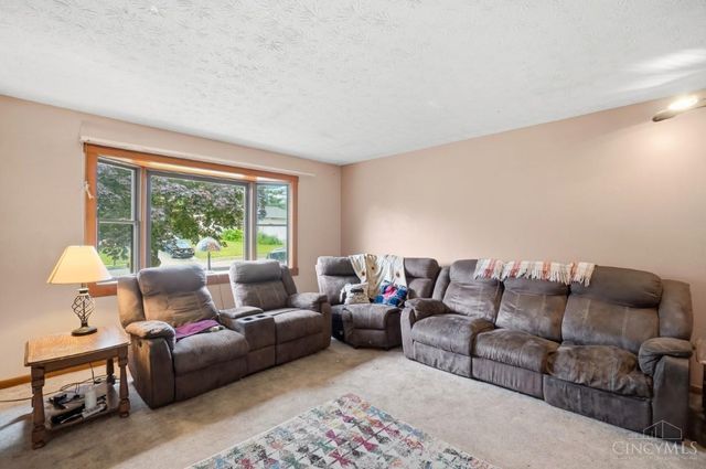 938 Rainbow Court, Lebanon, OH 45036