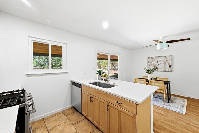 905 Emerald Wood DR, Austin, TX 78745