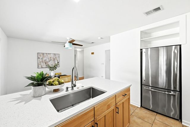 905 Emerald Wood DR, Austin, TX 78745