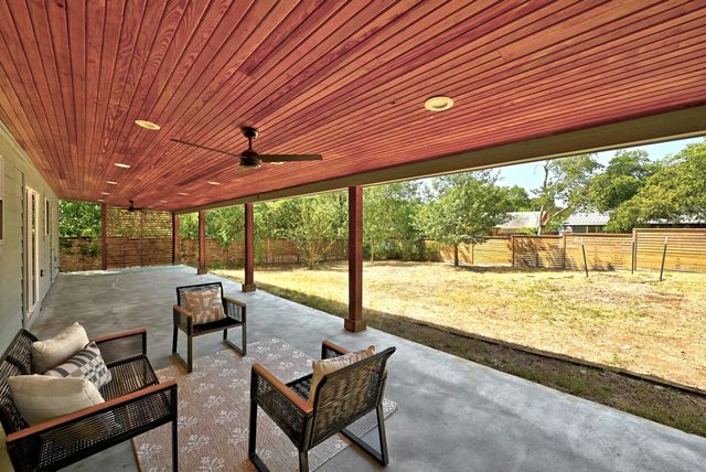 905 Emerald Wood DR, Austin, TX 78745