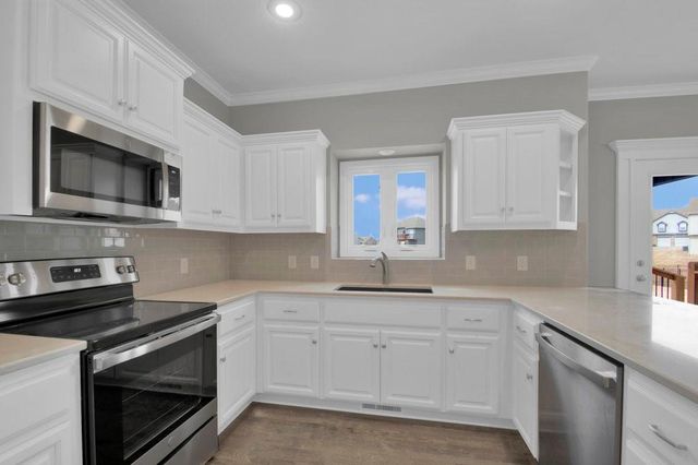 1204 Noah Lane, Kearney, MO 64060