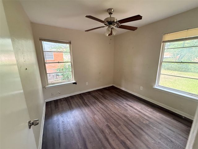 1332 Ridgeview Street, Mesquite, TX 75149