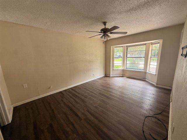 1332 Ridgeview Street, Mesquite, TX 75149