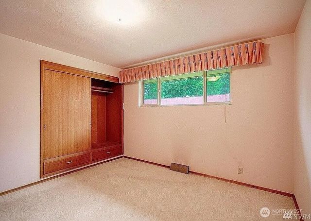88 Monterey Place NE, Renton, WA 98056