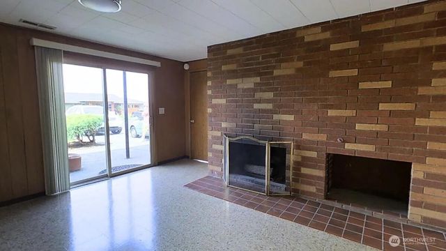 88 Monterey Place NE, Renton, WA 98056