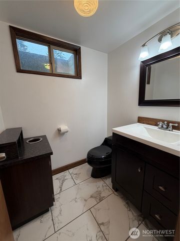 88 Monterey Place NE, Renton, WA 98056