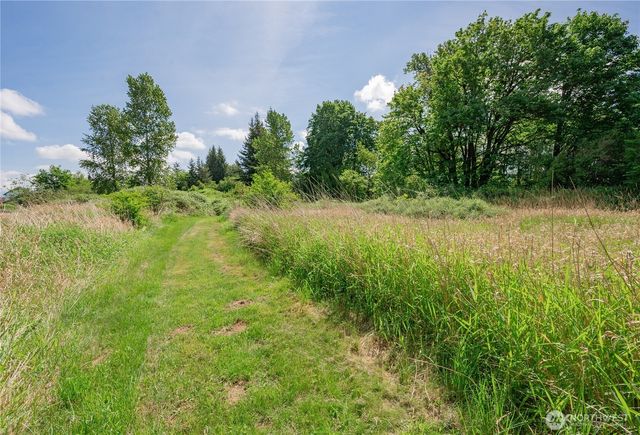 6011 Medcalf Road, Bellingham, WA 98226