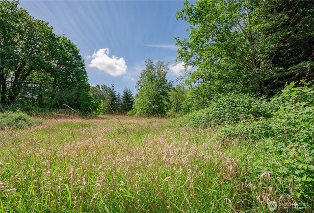 6011 Medcalf Road, Bellingham, WA 98226