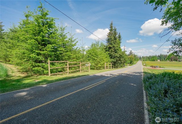 6011 Medcalf Road, Bellingham, WA 98226