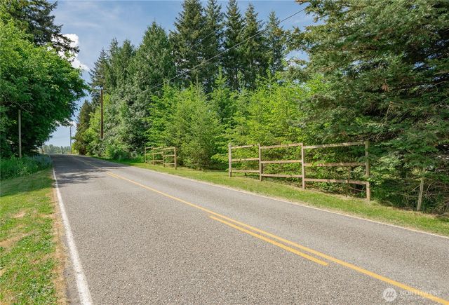 6011 Medcalf Road, Bellingham, WA 98226