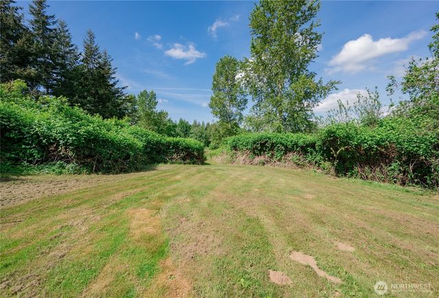 6011 Medcalf Road, Bellingham, WA 98226