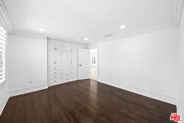 716 N Beverly Drive, Beverly Hills, CA 90210