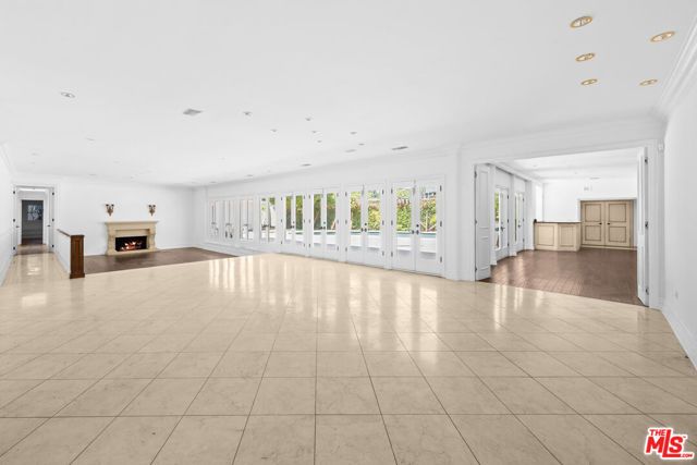 716 N Beverly Drive, Beverly Hills, CA 90210