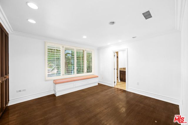 716 N Beverly Drive, Beverly Hills, CA 90210