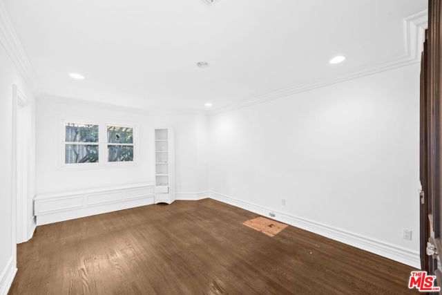 716 N Beverly Drive, Beverly Hills, CA 90210