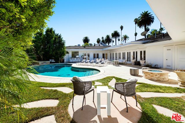 716 N Beverly Drive, Beverly Hills, CA 90210