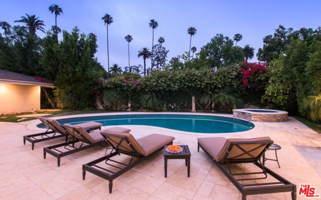 716 N Beverly Drive, Beverly Hills, CA 90210