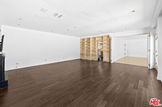 716 N Beverly Drive, Beverly Hills, CA 90210