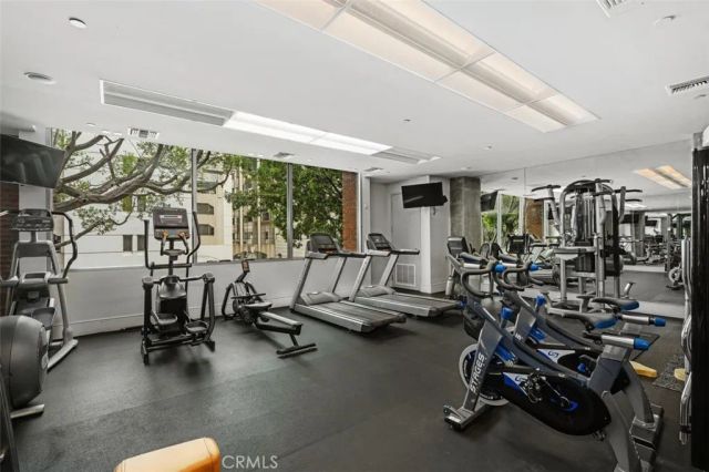 840 E Green 305, Pasadena, CA 91101