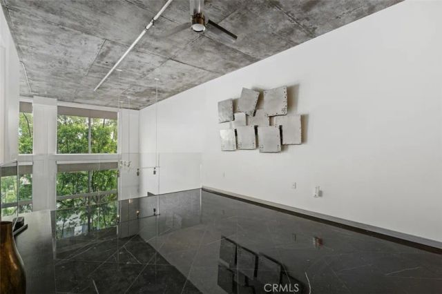 840 E Green 305, Pasadena, CA 91101
