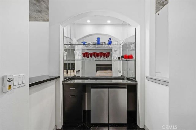 840 E Green 305, Pasadena, CA 91101