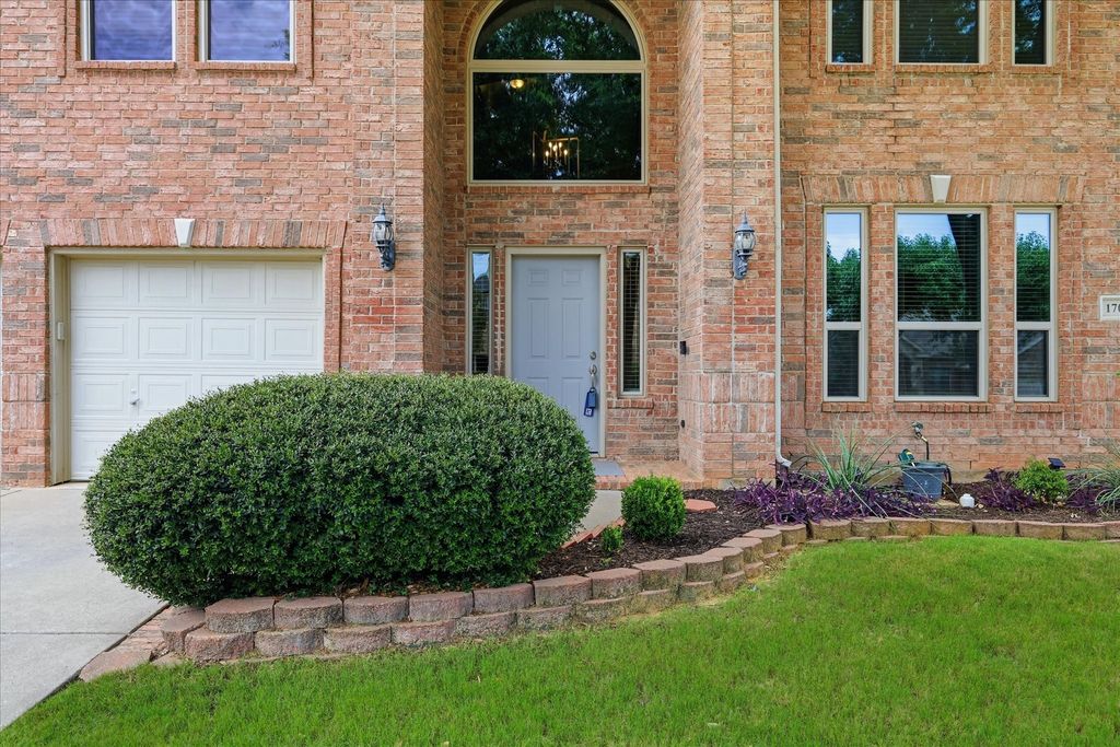 1709 Sunflower Drive, Corinth, TX 76210 — photo 2