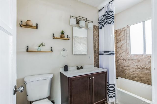 2535 Magnolia Ave, Long Beach, CA 90806