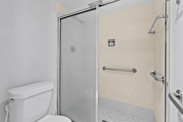 2425 Presidential Way 801, West Palm Beach, FL 33401