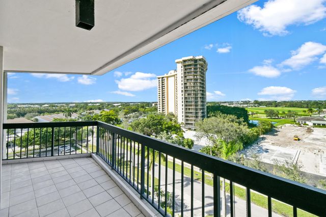 2425 Presidential Way 801, West Palm Beach, FL 33401