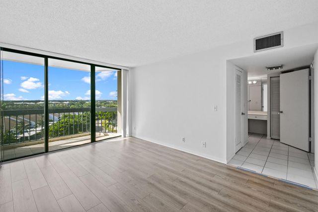 2425 Presidential Way 801, West Palm Beach, FL 33401