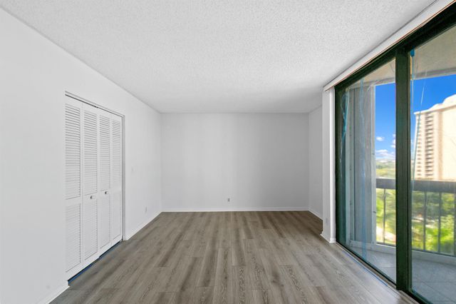 2425 Presidential Way 801, West Palm Beach, FL 33401