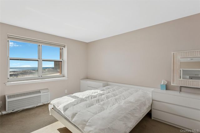 2 Richmond Road 3a, Lido Beach, NY 11561