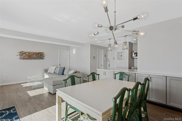 2 Richmond Road 3a, Lido Beach, NY 11561