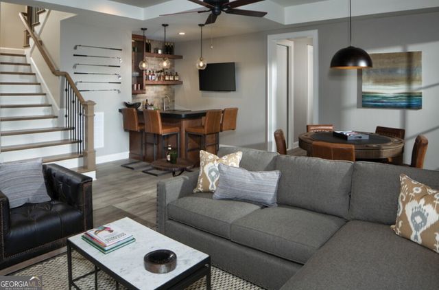 208A Lake Pointe Drive, Gainesville, GA 30506