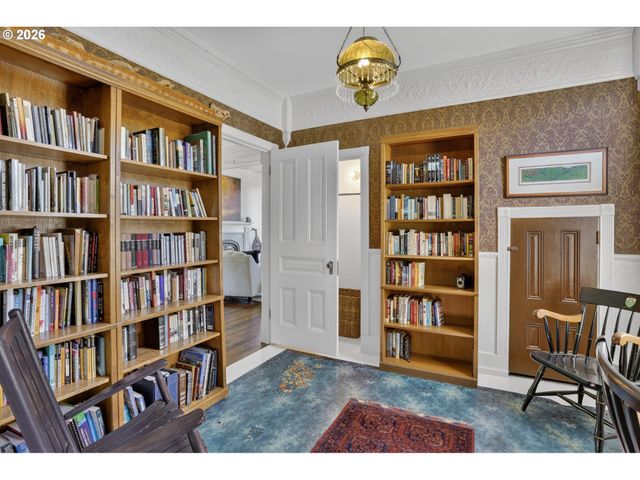 712 E 28TH St, Vancouver, WA 98663