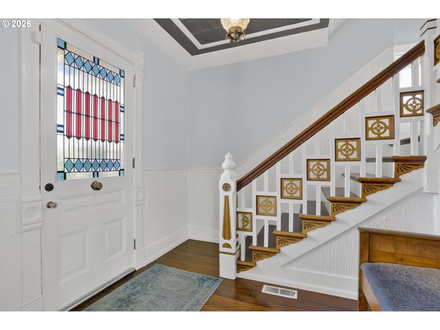 712 E 28TH St, Vancouver, WA 98663