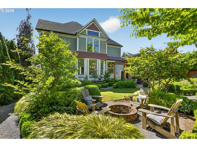 712 E 28TH St, Vancouver, WA 98663