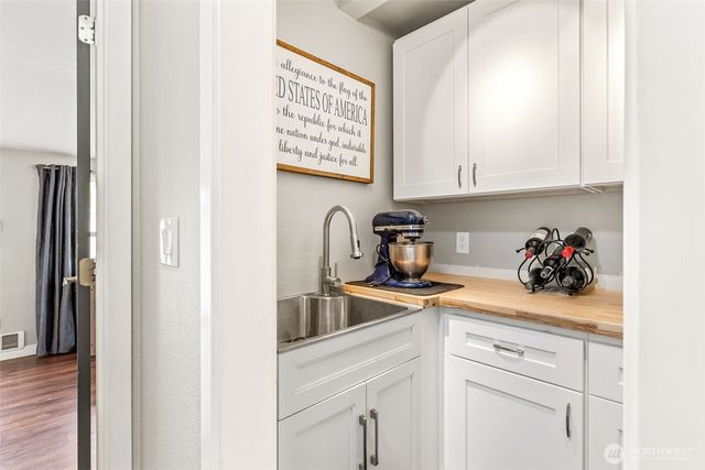 11005 Morning Side Drive E, Puyallup, WA 98372