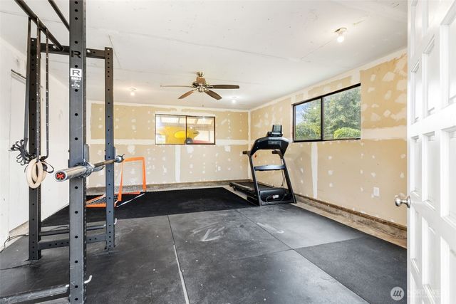 11005 Morning Side Drive E, Puyallup, WA 98372