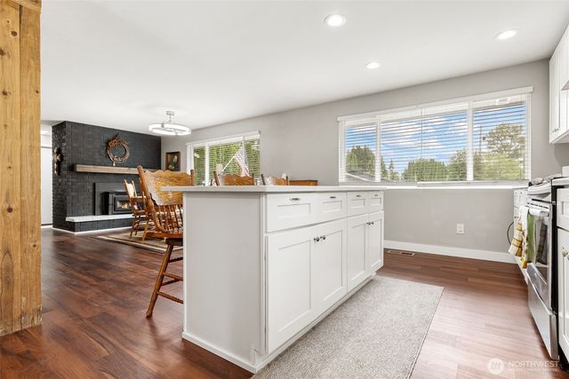 11005 Morning Side Drive E, Puyallup, WA 98372