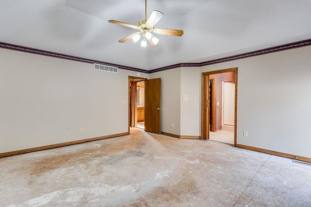 2422 N Morning Dew St, Wichita, KS 67205