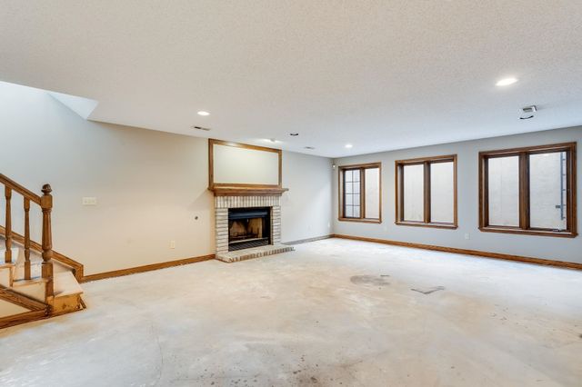 2422 N Morning Dew St, Wichita, KS 67205